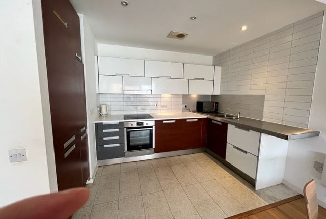 Apartment 514 Lumiere Building, M15 photo 3