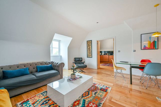 Thumbnail Flat for sale in London Road, Brentford