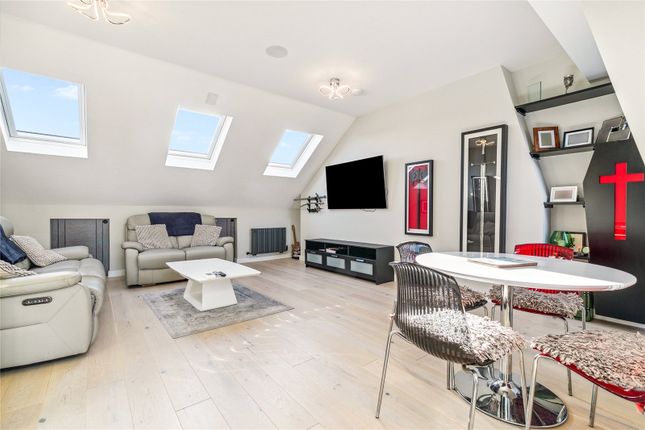 Flat for sale in Ribblesdale Road, London