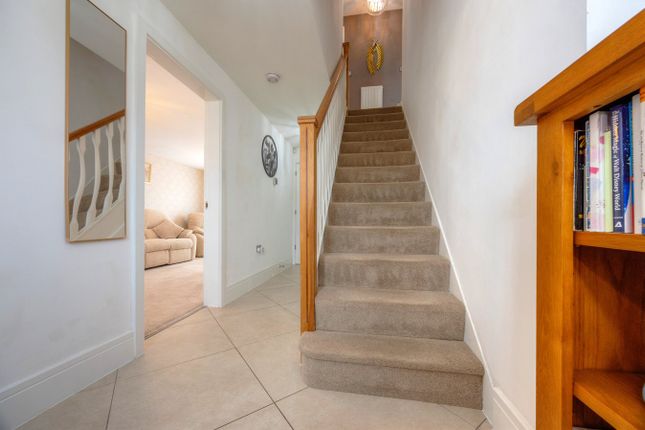 2, Meltonfield, Rotherham photo 4