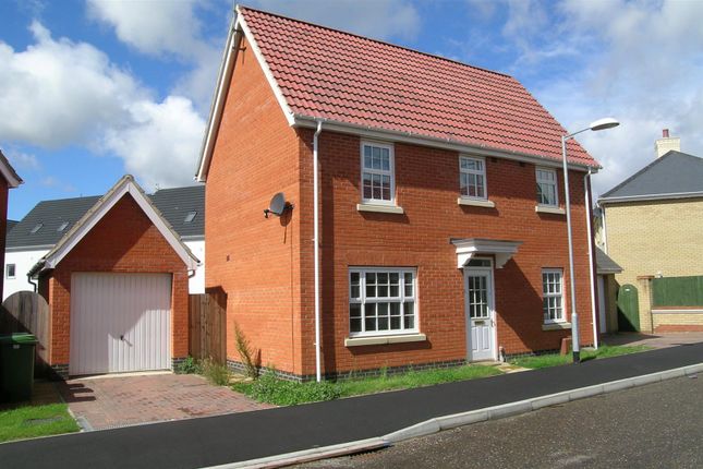 3-bed detached on 6 Ensign Way, Diss, £360,000
