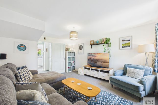 3 Osborn Drive, Chichester photo 2