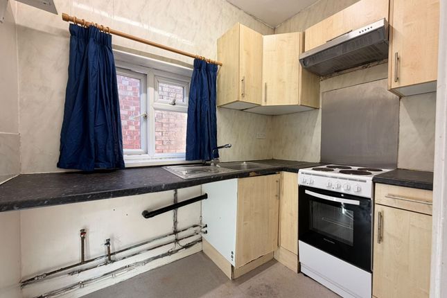 Flat 3, 11 Kingsholm Road, Gloucester photo 4