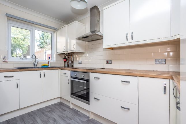 37 Ferndale Court,, Barrows Close, Kent photo 2