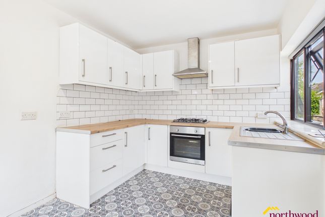 122, Foley Road, Longton photo 2