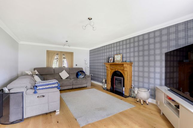 17 Paddock Close, Mansfield photo 4