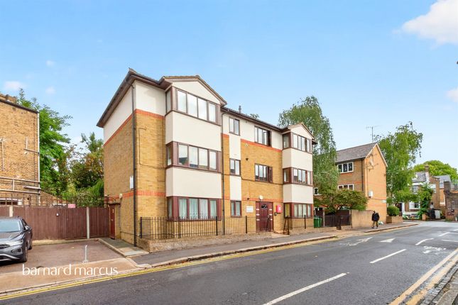 Flat 4, Hanover House, 61, Brixton Station Road, London photo 4