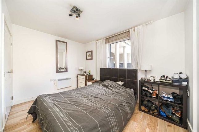 Flat for sale in Tarves Way, London