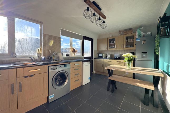 2, Lloyd Terrace, Weymouth photo 2