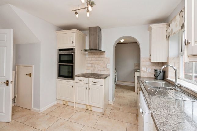 14, Constable Way, Sandhurst photo 3