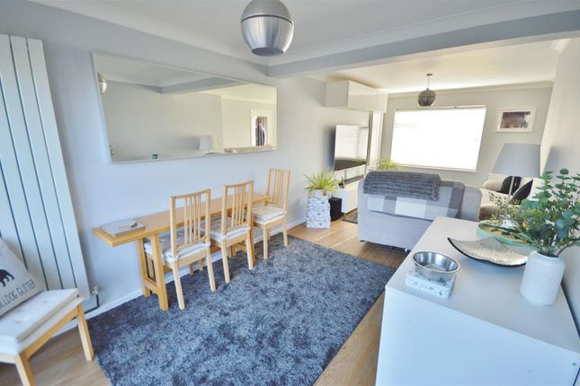 303, Frinton Road, Holland-On-Sea photo 3
