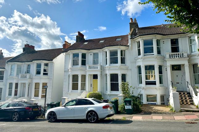 Thumbnail Flat to rent in Beaconsfield Villas, Brighton