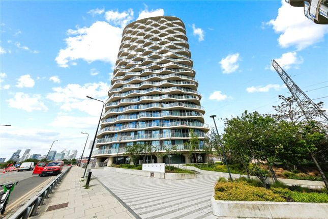 Parking/garage for sale in Parking Bay, Hoola, Royal Docks