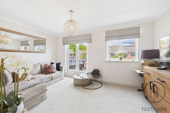 10 Youens Crescent, Newton Aycliffe photo 2