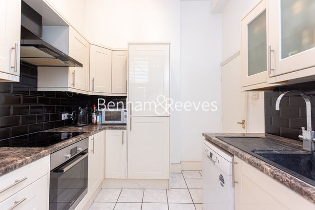 Flat to rent in Langland Mansions, Hampstead