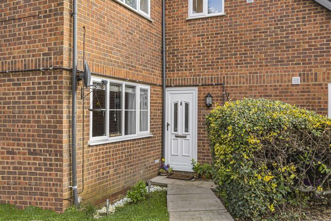 Maisonette for sale in Wadnall Way, Knebworth