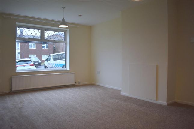 Thumbnail Flat to rent in Greenhill Close, Barrow In Furness
