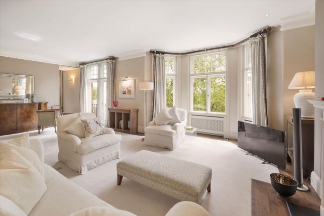 Flat for sale in Burton Court, Franklins Row, Chelsea, London SW3
