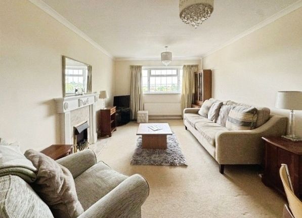 Avondale, Berkshire photo 4