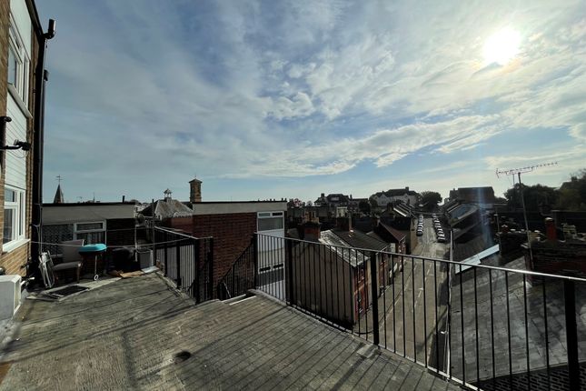 9, Central House, High Street, Harwich photo 3