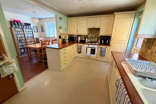 9, Bonnygrove, Middlesbrough photo 4