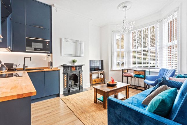 Thumbnail Flat to rent in Byton Road, London