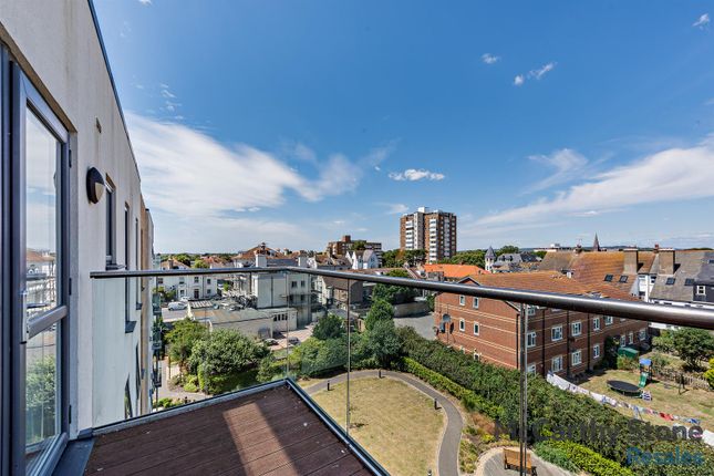 57 Neptune House, Heene Road, Worthing photo 3