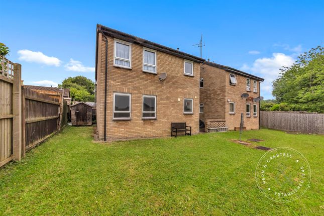 Studio flat on 14, Burne Jones Close, Cardiff, £65,000
