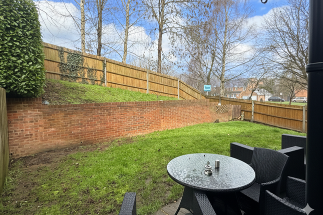 13, Clarendon Drive, Rochester photo 4