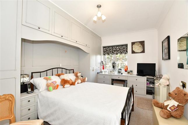 Flat for sale in Chadwell Heath Lane, Romford, Essex