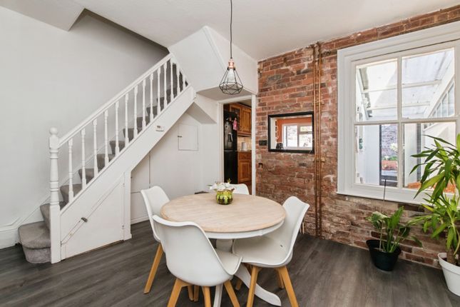 24, Holloway Street, Devon photo 4