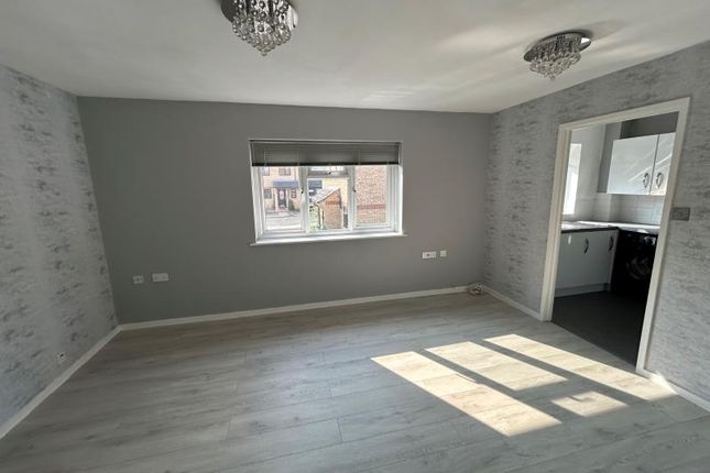 6, Marjoram Close, Guildford photo 3