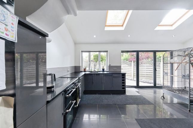 1052, Warwick Road, Birmingham photo 4