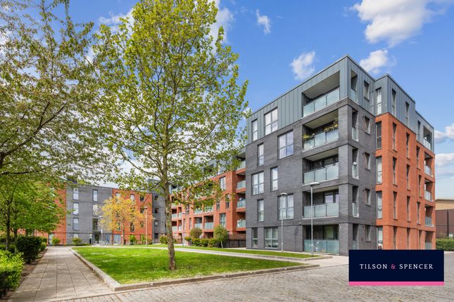 Thumbnail Flat for sale in Isobel Place, Seven Sisters, London