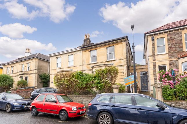 5 Bedroom Semi-Detached