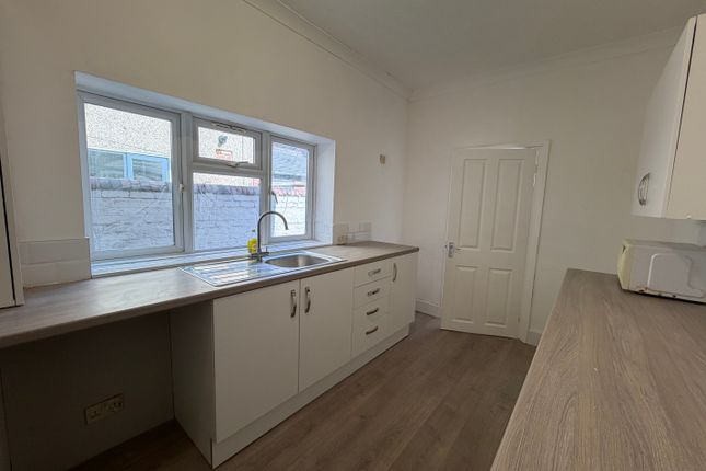 36, Victoria Road, Thornaby photo 4