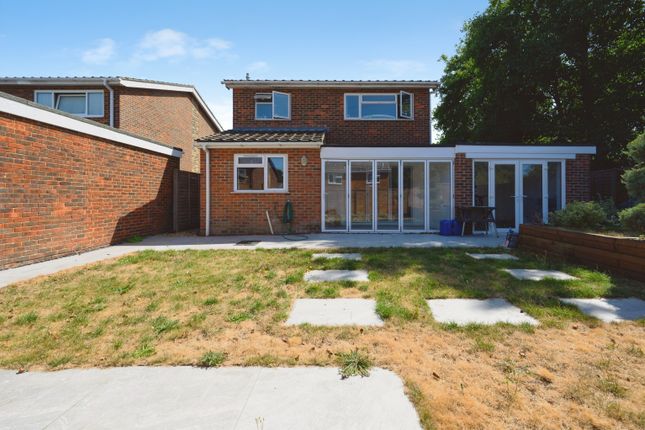 6, Field Close, Gosport photo 2