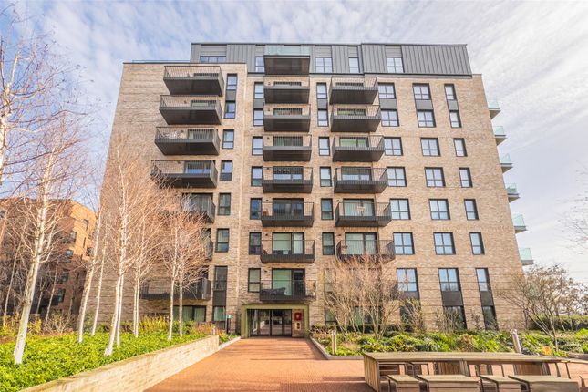 Thumbnail Flat for sale in Greenleaf Walk, Southall