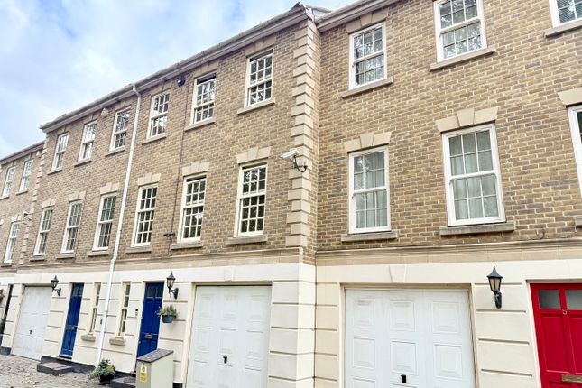 3-bed terraced on 3, Mayston Mews, Greenwich, £2,750/mo