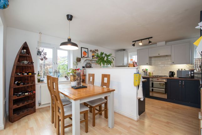 78 Willowbrook Gardens, Cardiff photo 4