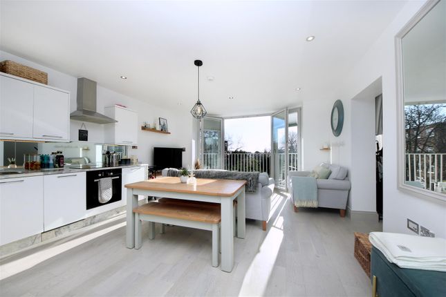 9, 1, Montpelier Road, London photo 4