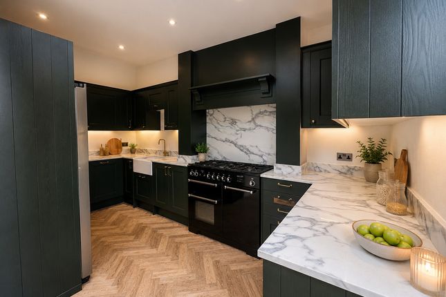 36, Kingsley Avenue, London photo 4