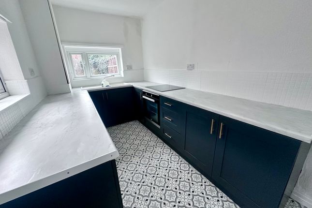 15, Kenneth Avenue, DONCASTER photo 2