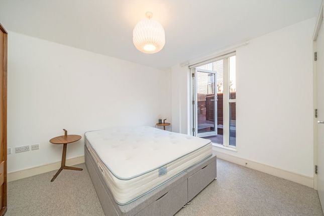 Flat 1, 5, Brownlow Mews, London photo 4