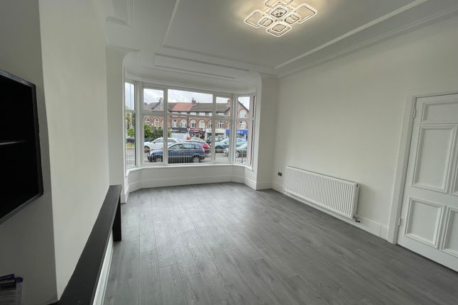 5, Menlove Ave, Liverpool photo 5