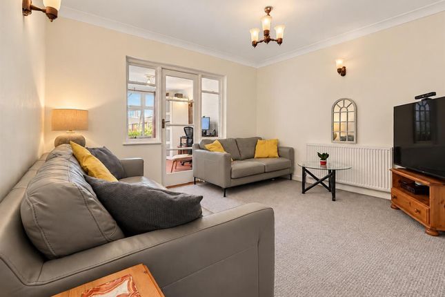 Kent Grove, Fareham photo 2