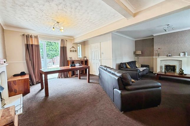 18, Childs Avenue, Bilston photo 3