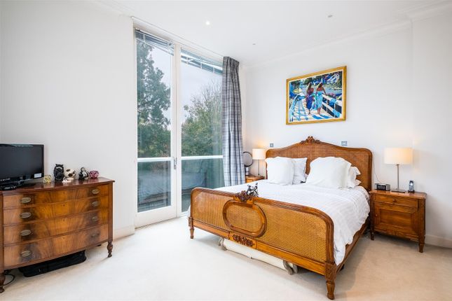 Thumbnail Property for sale in Popes Avenue, Twickenham