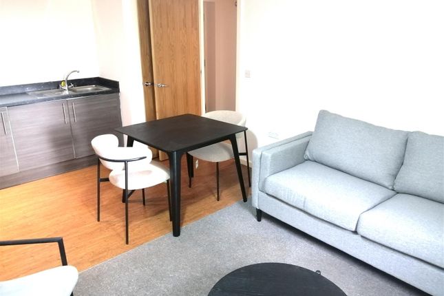 5 Park Rise, Trafford Plaza, 73, Seymour Grove, Manchester photo 4