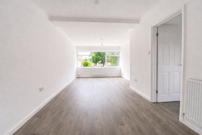 5, The Crest, Sawbridgeworth photo 3